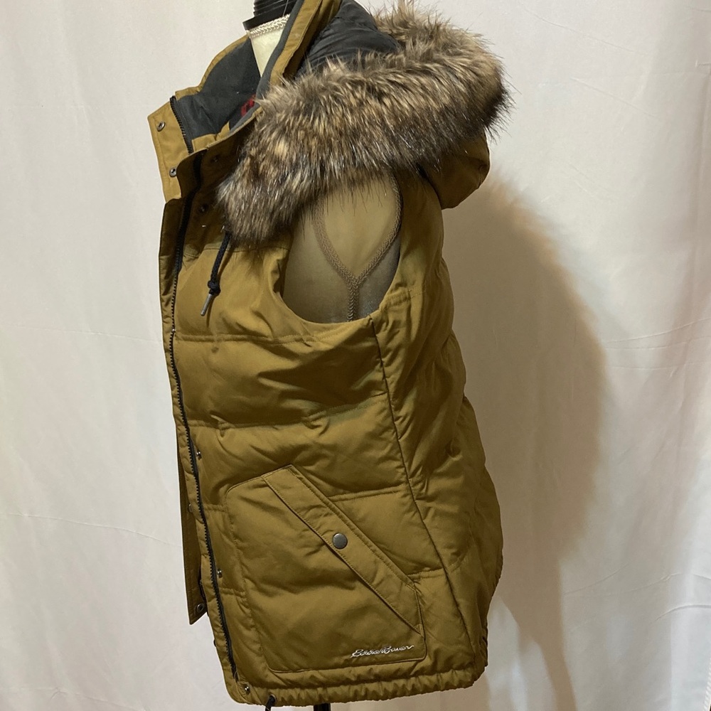 EDDIE BAUER SANDSTONE OLIVE NWOT FAUX FUR HOODED DOWN QUILTED PUFFER VEST - Picture 2 of 16